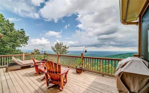 Big Canoe House | Eagles View - Gorgeous Mountain Views Luxury Interiors Telescope Library