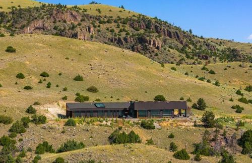 Emigrant House | Eagles Wings Mountain House as seen in Condé Nast