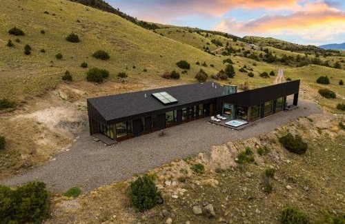 Emigrant House | Eagles Wings Mountain House as seen in Condé Nast