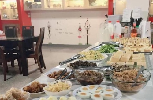 Jinhu House | Earl Holiday House