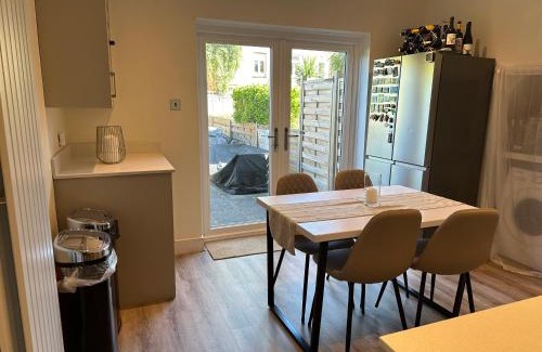 Earlsfield House | Earlsfield near Wimbledon, Clapham, Waterloo
