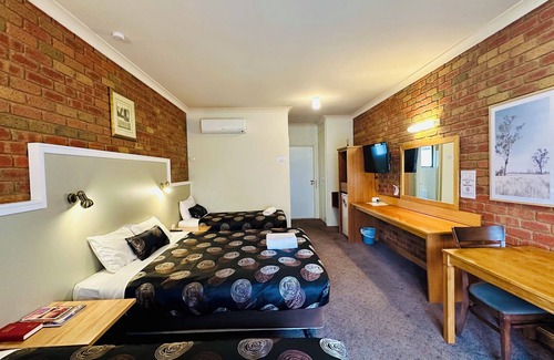 Mildura Hotel | Early Australian Motor Inn