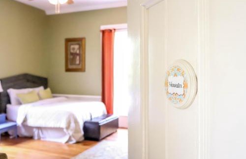Rocky Mount Bed & Breakfast | Early Inn at the Grove