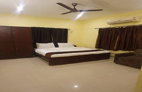 Vadapalani Hotel | Earth Hotel Vadapalani