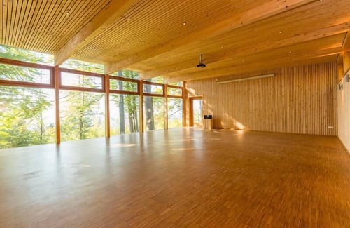 Bodenmais Ski Chalet | Earth house with far-reaching views of the valley - sauna and whirlpool
