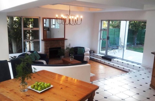 Flamingo Vlei House | Earth Room @FLAMINGO REST, Double, shared bathroom.