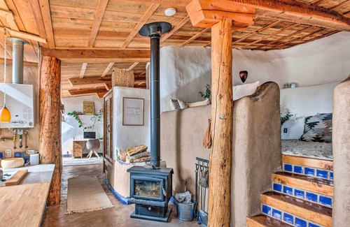 Valdez Cabin | Earthy Escape: Wood-Burning Sauna, Mtn View!