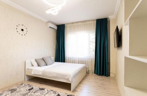 Sverdlov District Apartment | East-5