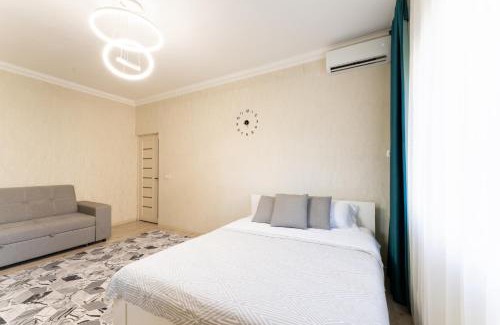 Sverdlov District Apartment | East-5