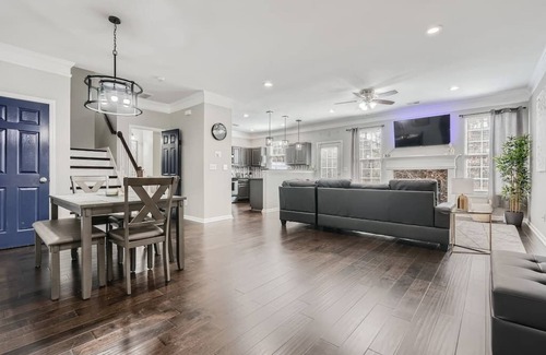 Tucker House | East Atlanta Haven Su