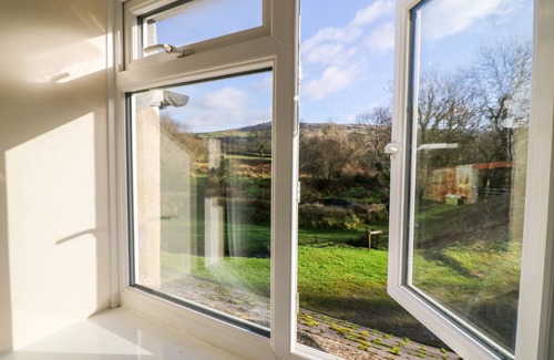 Okehampton Cottage | EAST CLEAVE, pet friendly, character holiday cottage in Bridestowe