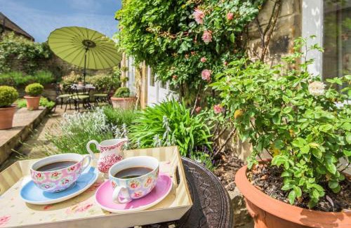 Gunnerton House | East Cottage Southlands Farm
