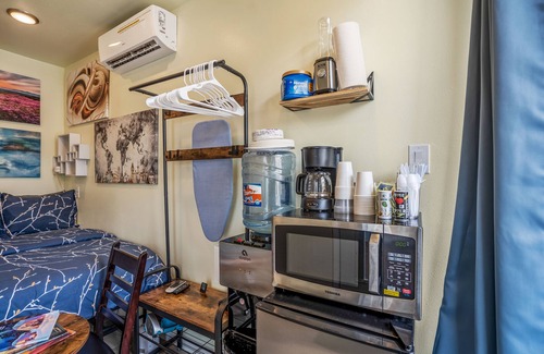 Greater East End Apartment | East Downtown Micro-luxe Container Living Pod #10