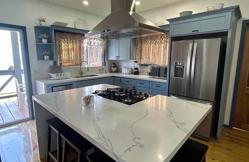 Calabash Bight House | East End Gem-3 Bedroom on the Water