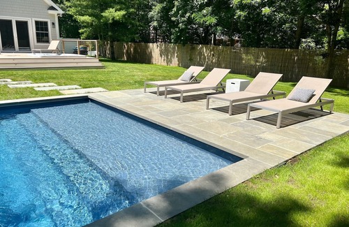 Clearwater Beach House | East Hampton - Private Clearwater Beach Association w/beach, pool and hot tub!
