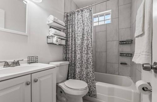 Southeast Pensacola Apartment | East Hill Retreat Near Beaches & Downtown