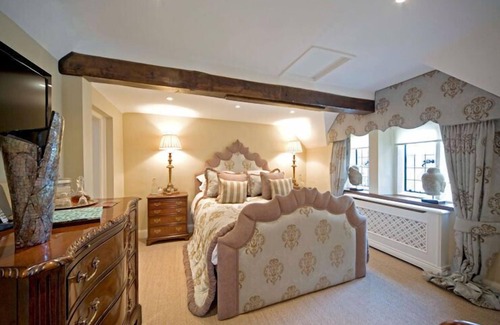 Broadway House | East House