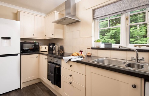 Galashiels Cottage | EAST LODGE AT ASHIESTIEL- sleeps 4 guests in 2 bedrooms