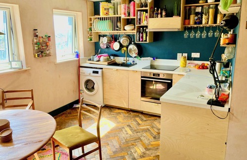 Markhouse Apartment | East London Family Apartment