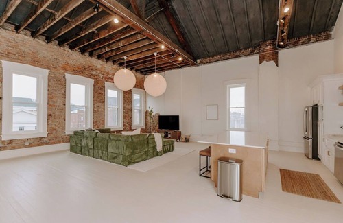 Madison Hotel | East Main Lofts