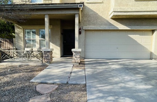 Mesa House | East Mesa Rock slide paradise! 5bdr, 3bath