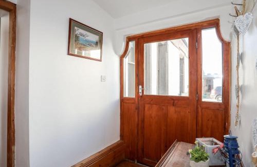 Llaneilian House | East Point Lynas Lighthouse Keeper's Cottage