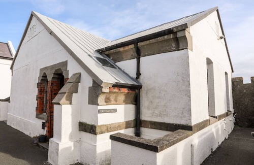 Llaneilian Cottage | East Point Lynas Lighthouse Keeper's Cottage
