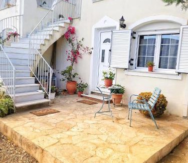 Livadi Apartment | East Red Rock and View Leonidio maisonette studio