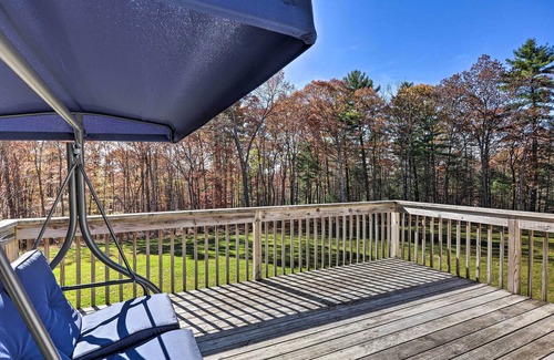 East Stroudsburg House | East Stroudsburg Home w/ Smart TVs & Fire Pit