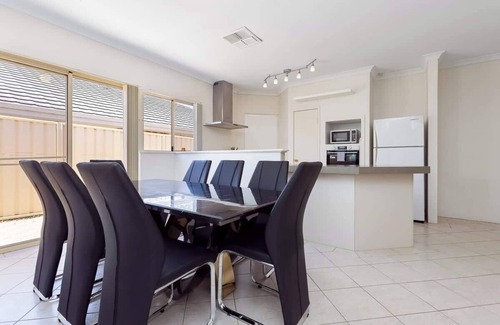 Bentley House | East Vic Park home near Food Hub
