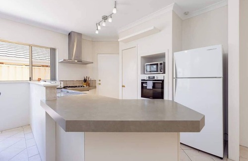 Bentley House | East Vic Park home near Food Hub