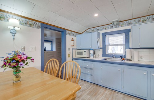 East Wareham Cottage | East Wareham Waterfront Cottage w/Private Dock!