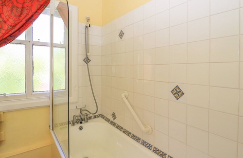 Strathpeffer Cottage | EAST WING, romantic, character holiday cottage in Strathpeffer