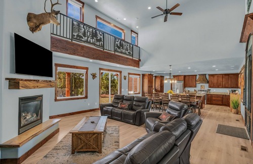 Zion National Park East Entrance House | East Zion Mesa Retreat| Luxury Meets Adventure