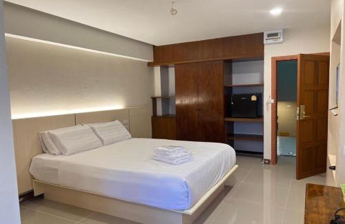 Wat Ket Hotel | Eastan Golf View ChiangMai
