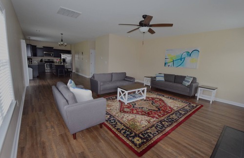 Hubert House | Eastern NC Home away from Home #peytonsridge