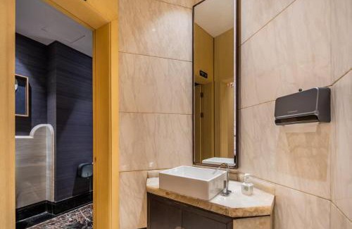 Jing'an Hotel | Eastern Paris Girls' Youth Hotel