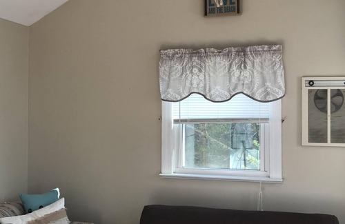 Laconia Cottage | Eastern Shores Cottage Winnipesaukke Paugus Bay