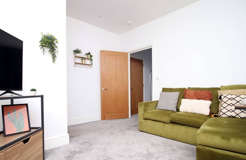 Newport Apartment | Eastern Way 1 by Tŷ SA in Newport