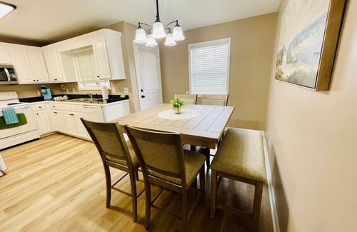 Hammond Apartment | Eastgate 18A beautiful townhouse