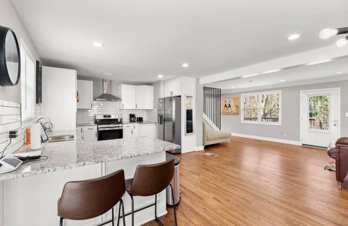 Belvedere Park House | EastLakeGolf/2 Mstr Bd./Slp 11