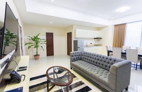 Cebu Hotel | Eastland Hotel and Residences