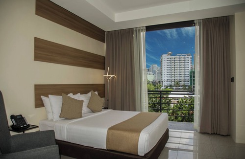 Cebu Hotel | Eastland Hotel and Residences