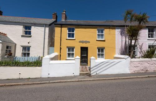 Marazion House | Eastleigh Cottage, Marazion