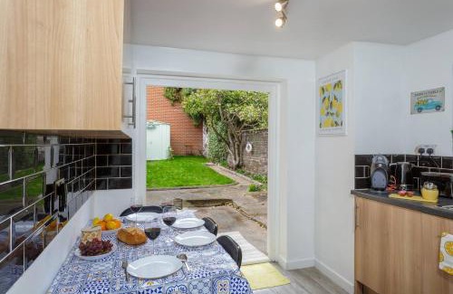 Southsea Apartment | Eastney Escape
