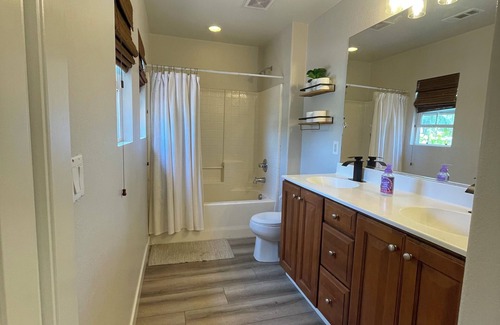 Eastvale House | Eastvale House w/Pool & 100' RV & Boat Parking!
