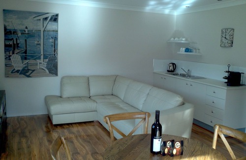 Falls Creek Apartment | Eastview Studio - Jervis Bay