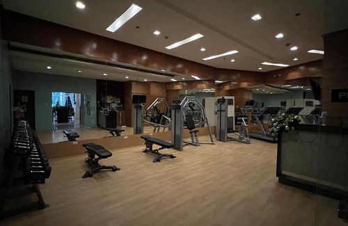 Bagumbayan Apartment | Eastwood City Le grand Tower 1 with parking