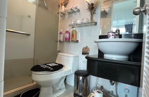 Bagumbayan Apartment | Eastwood City Le grand Tower 1 with parking