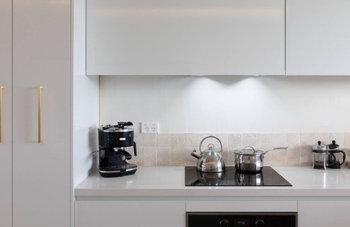 Tamarama Apartment | Easy Breezy, Tamarama IH